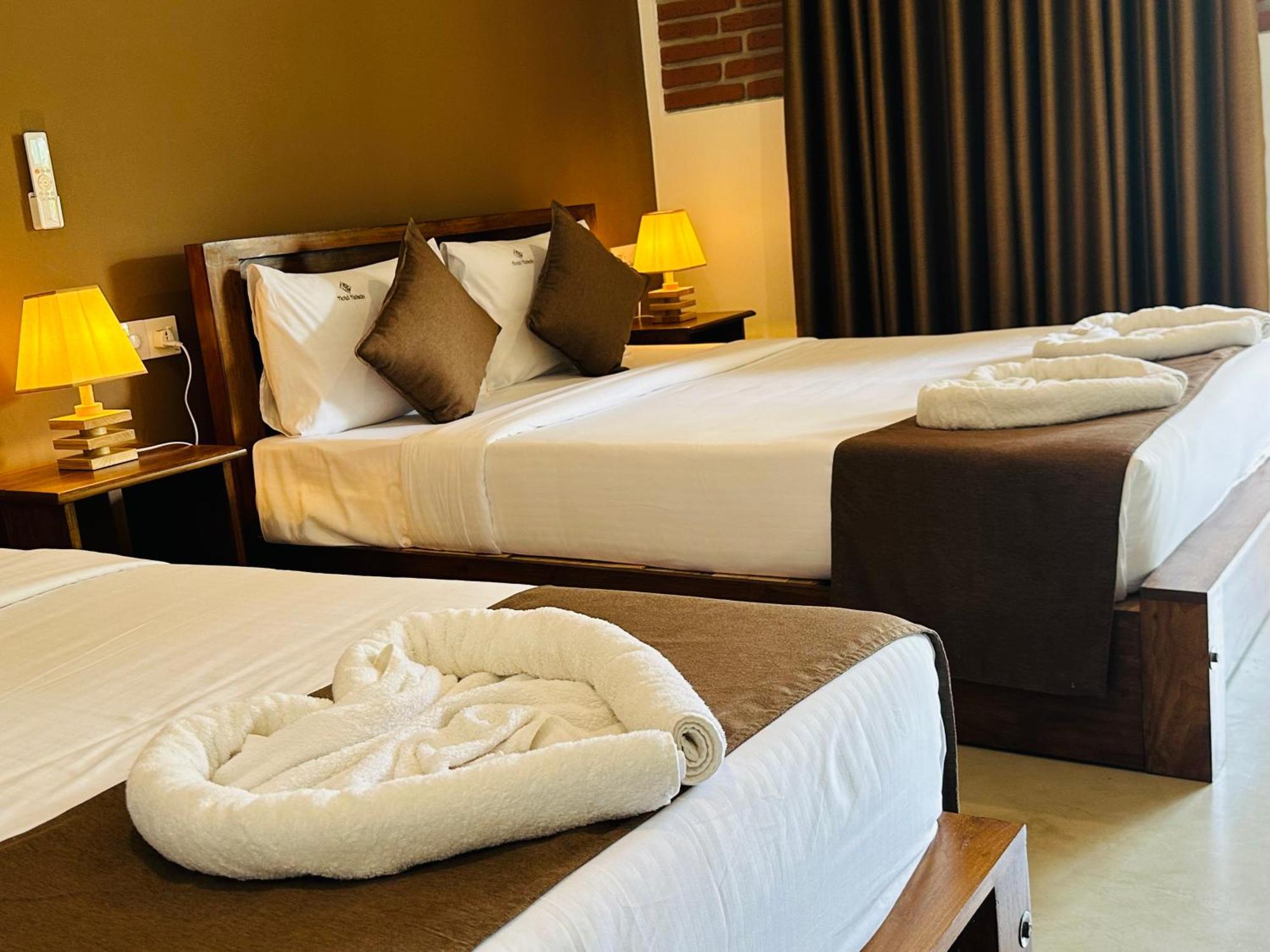 Hotel Heladiv Anuradhapura Exterior photo