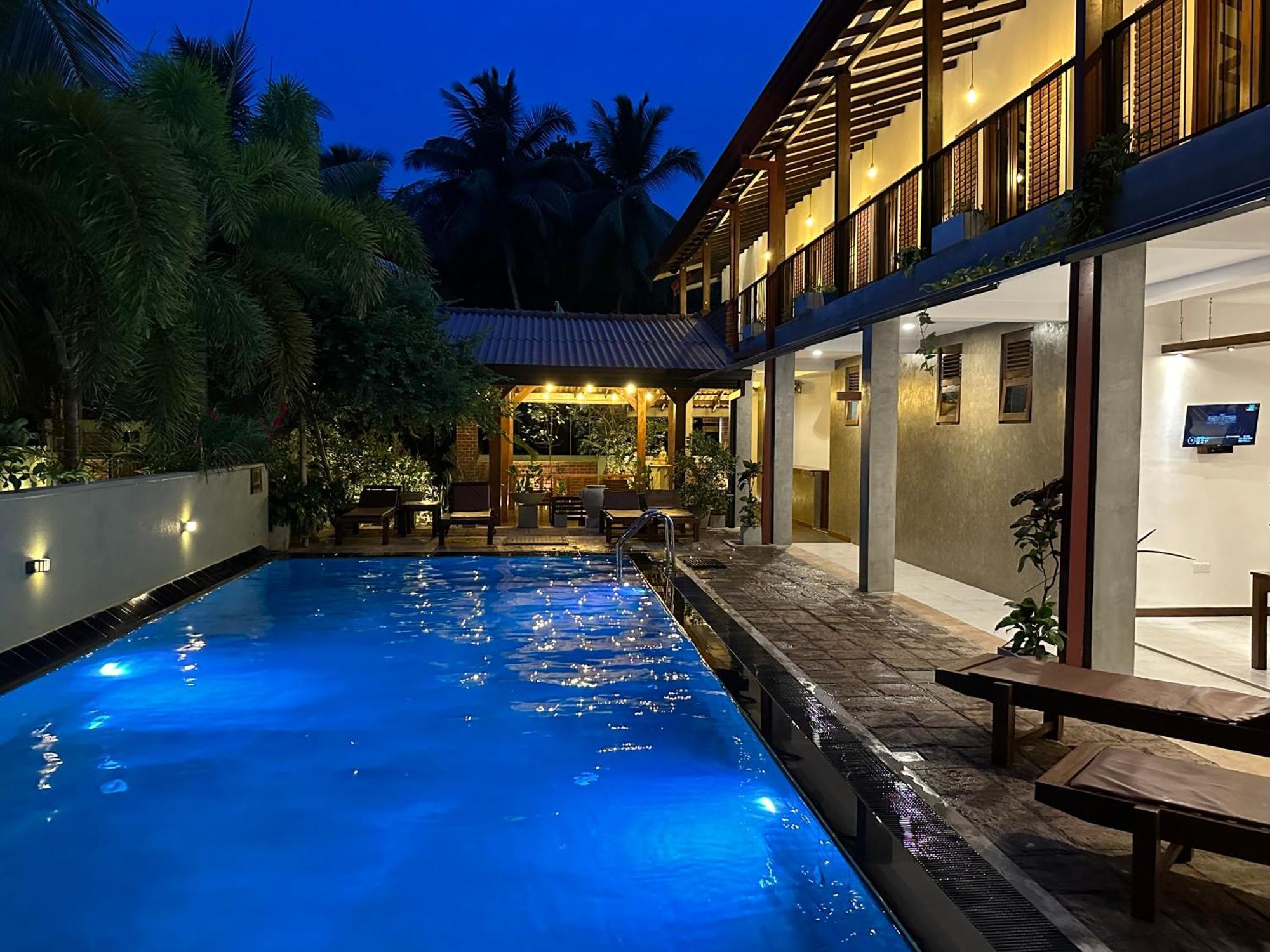 Hotel Heladiv Anuradhapura Exterior photo