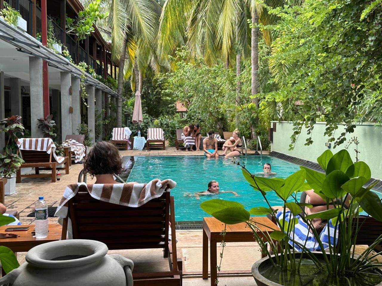 Hotel Heladiv Anuradhapura Exterior photo