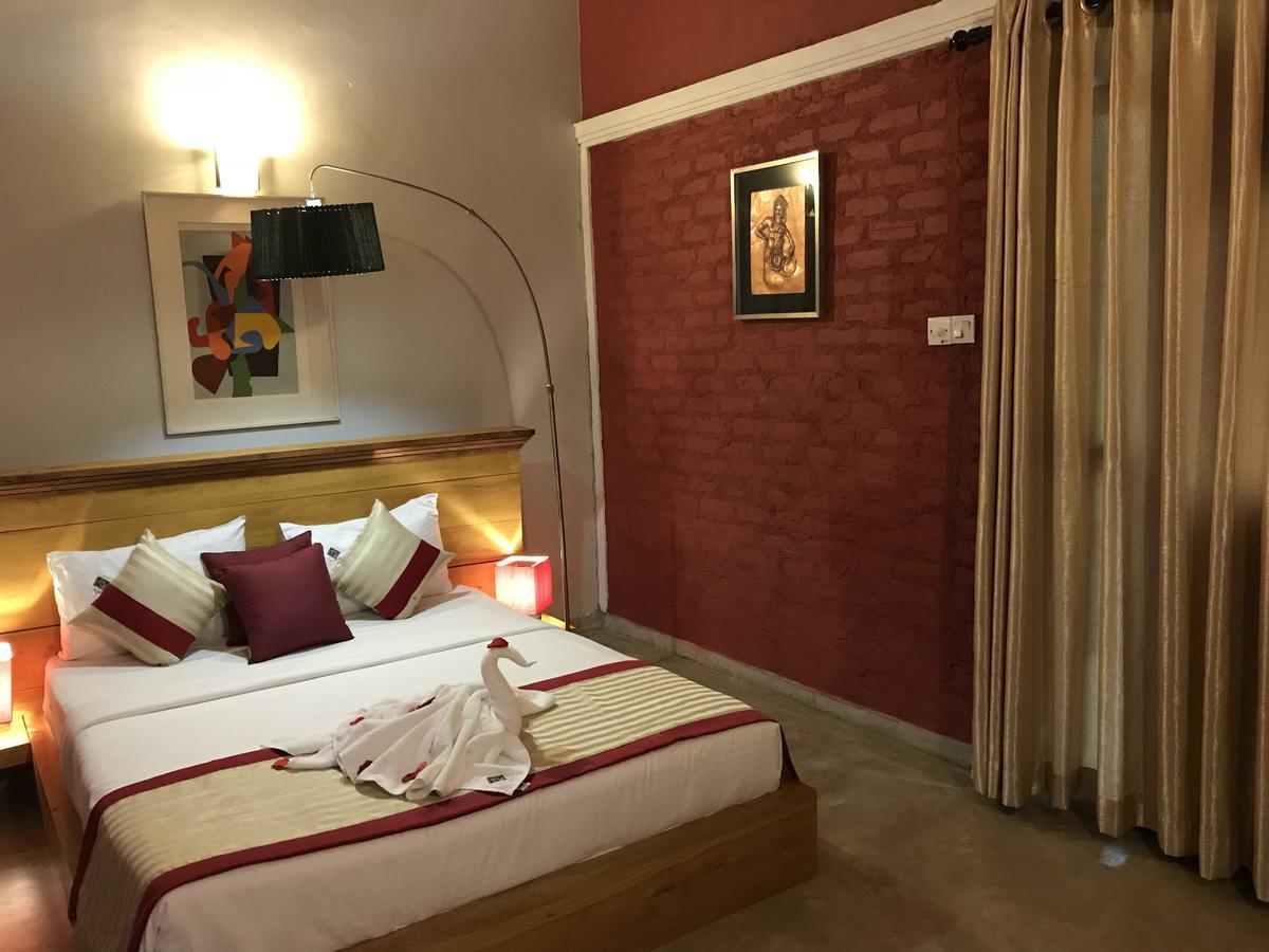 Hotel Heladiv Anuradhapura Exterior photo